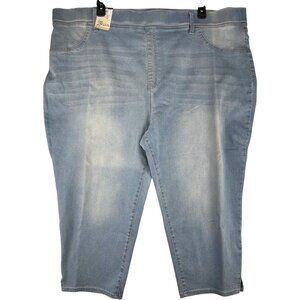 Terra & Sky Womens Plus Size 4X (28W-30W) Pull On Jegging Capri Light Wash